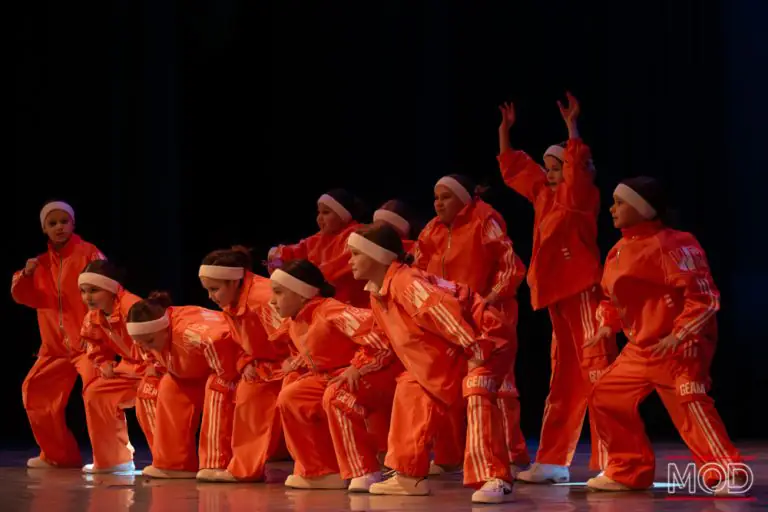 уроки современного танца в красногорске