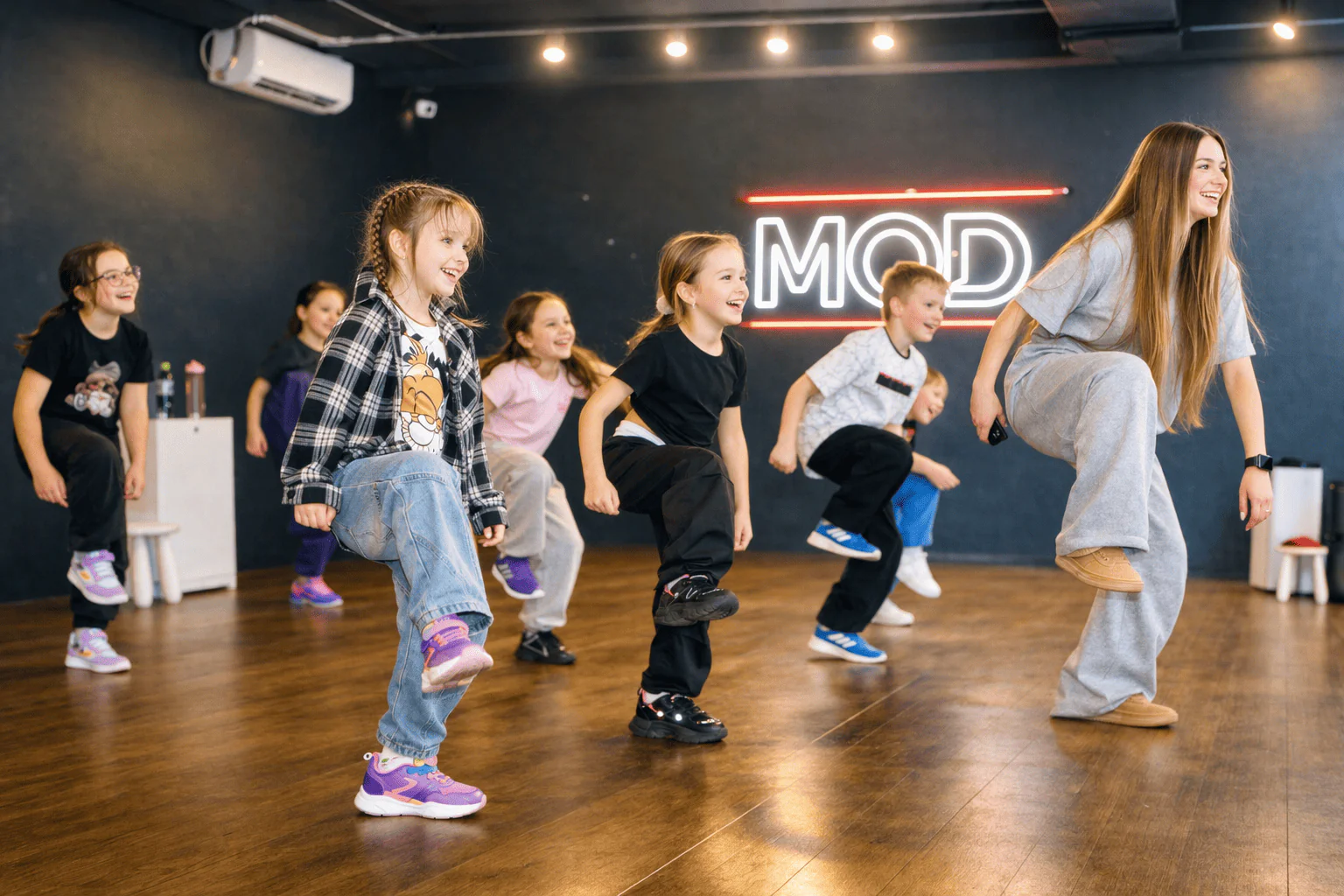 Польза танцев для детей 5-7 лет: как танцы развивают координацию, память и уверенность