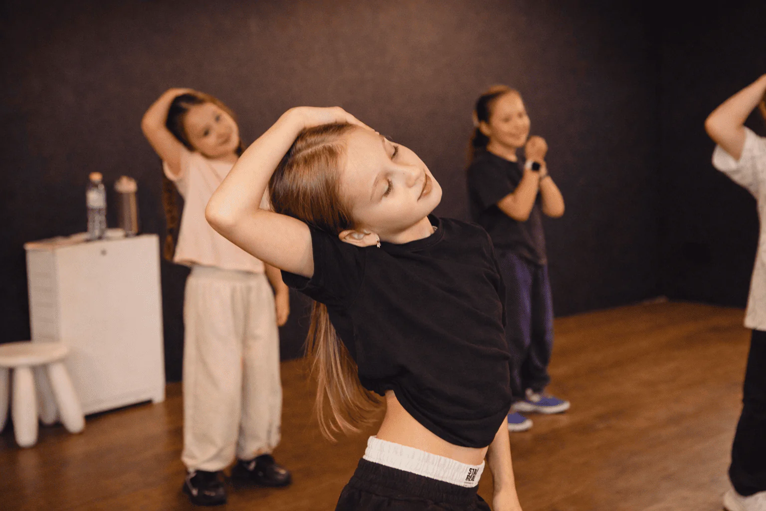 Занятия танцами для детей 5-8 лет